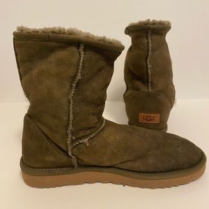 UGG Australia men’s size 11 boots